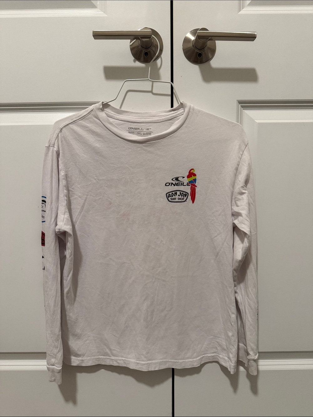 O'Neill White Long-Sleeve Tee with Colorful Parrot Graphic